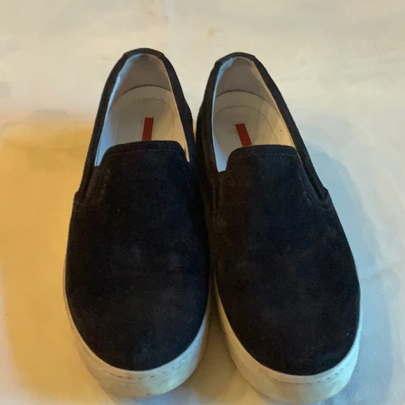 Woman’s black Prada slip on gym shoes size 36/6 - Picture 1 of 4